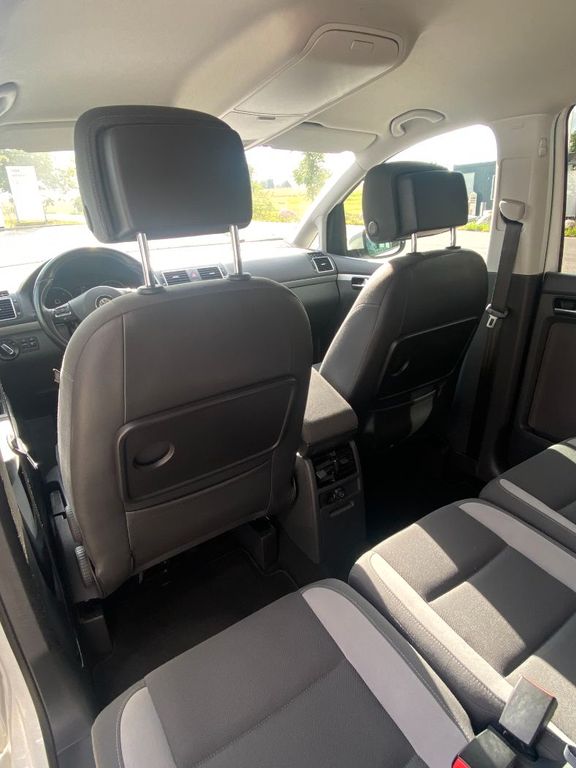 VW Touran 1.6 TDI Life BMT, Bild 7