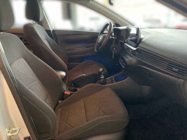 Fahrzeugabbildung Hyundai BAYON 1.0 T-GDI 48V-Hybrid Intro/Navi/Plus