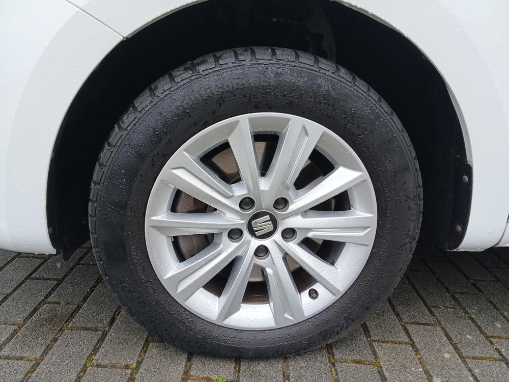 Fahrzeugabbildung SEAT Alhambra TSI Style 7-Si Xenon Navi GRA RFK SH LM