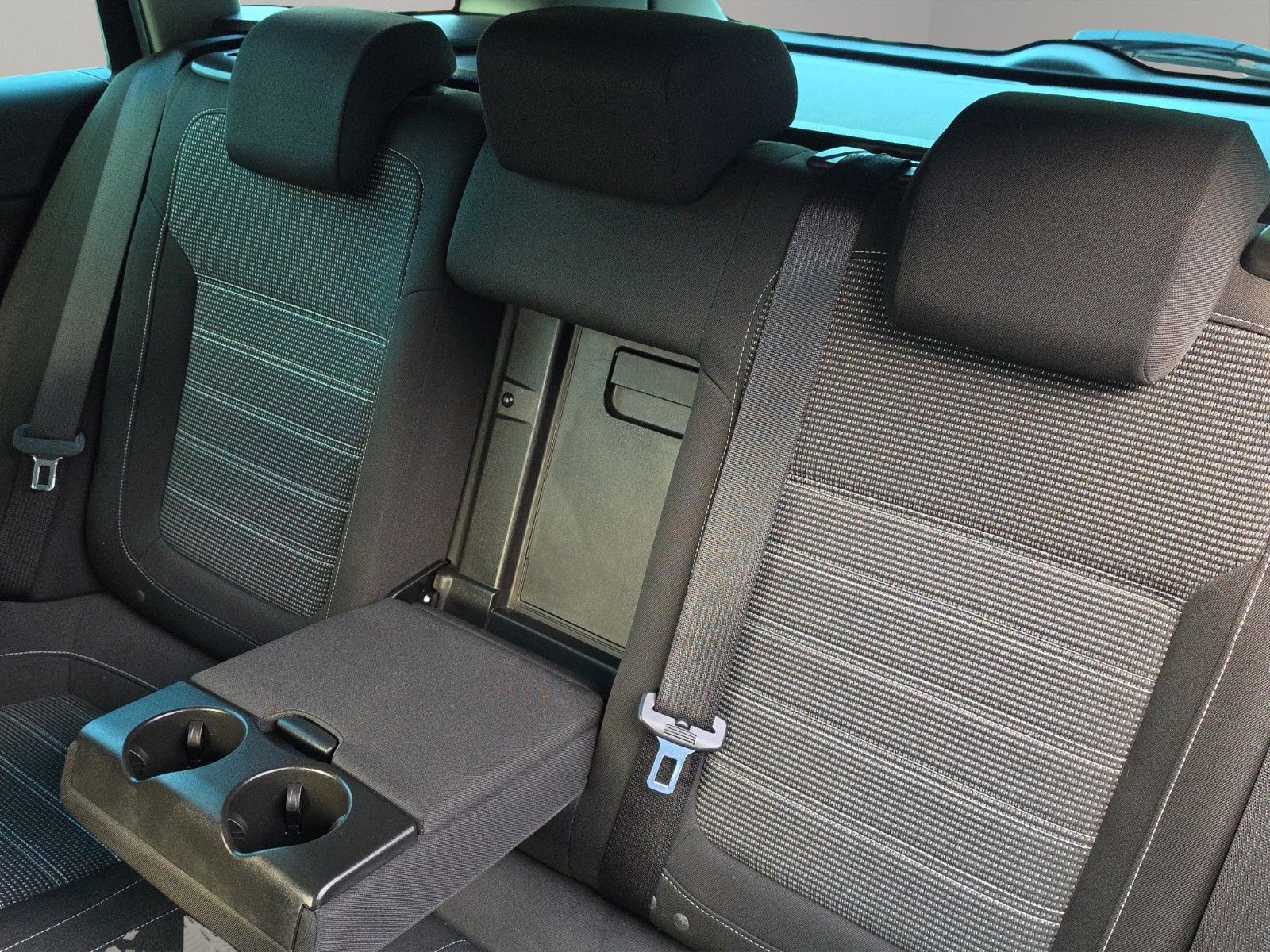 Fahrzeugabbildung Opel Insignia A Sports Tourer Innovation Automatik