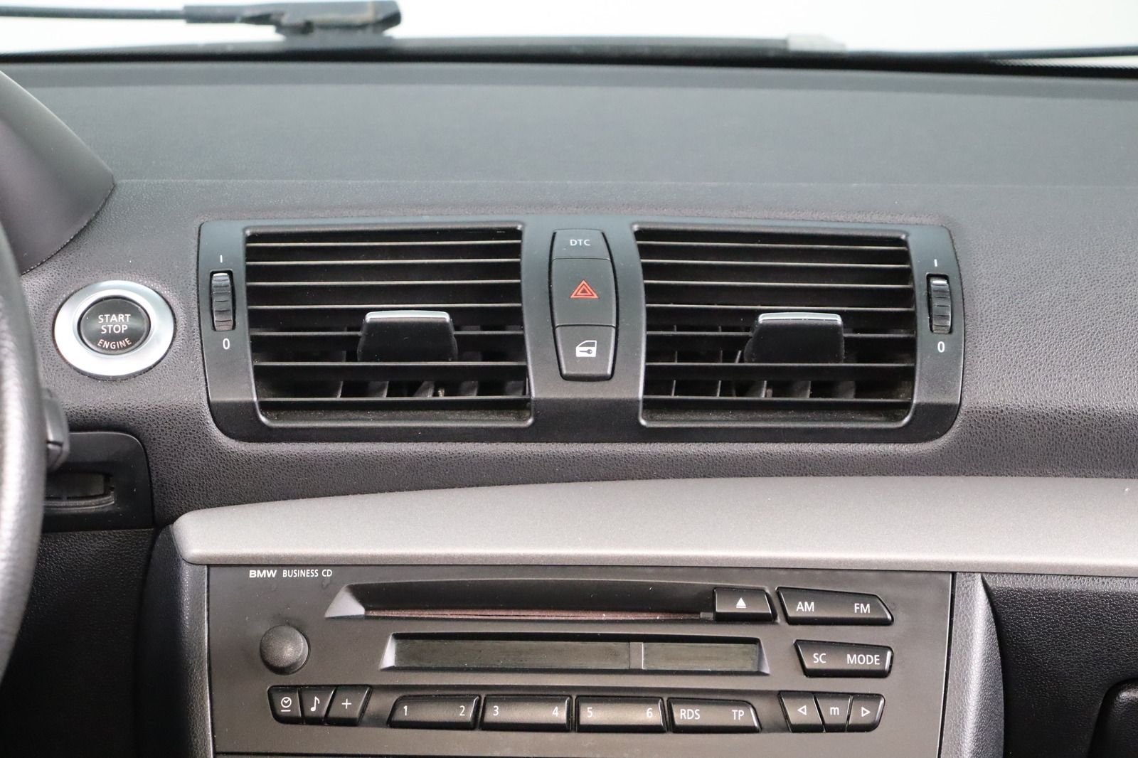 Fahrzeugabbildung BMW 118 d * Xenon * PDC