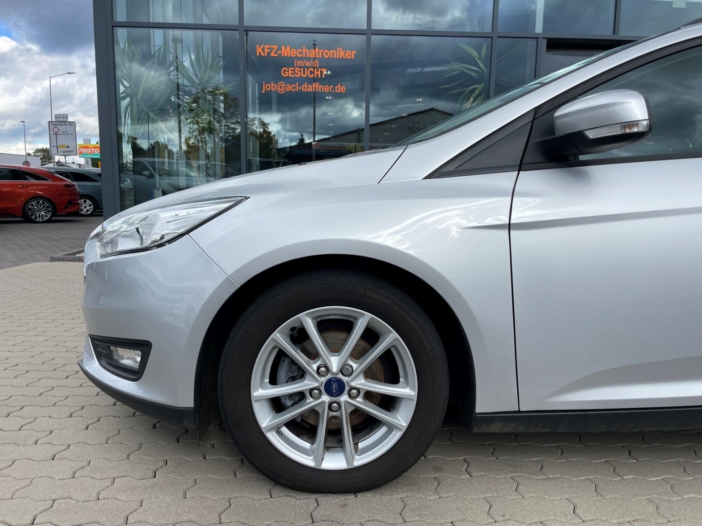 Fahrzeugabbildung Ford Focus Turnier heizb WSS SHZ Klima Tempomat Bluet