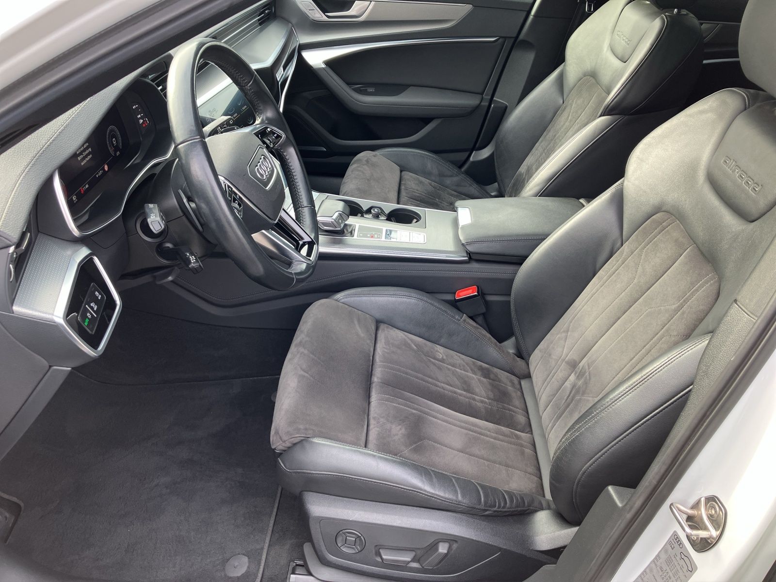 Fahrzeugabbildung Audi A6 Allroad 50 TDI Matrix Pano ACC B&O Navi DAB H