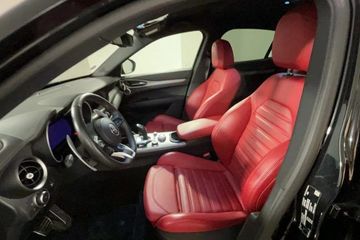 Alfa-Romeo Stelvio - 10