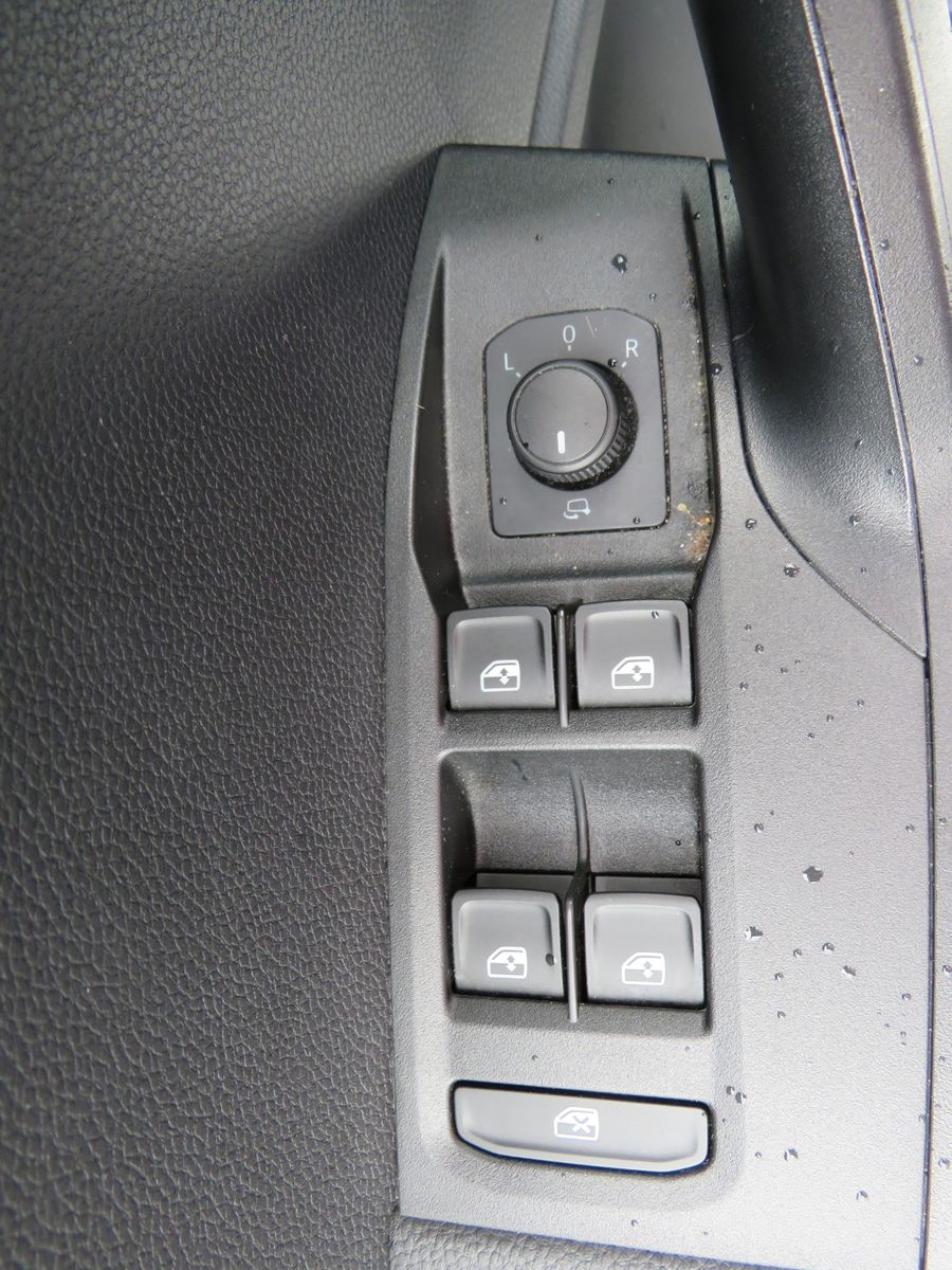 Fahrzeugabbildung SEAT Arona Style PDC SITZH. TELVOR 1.Hand
