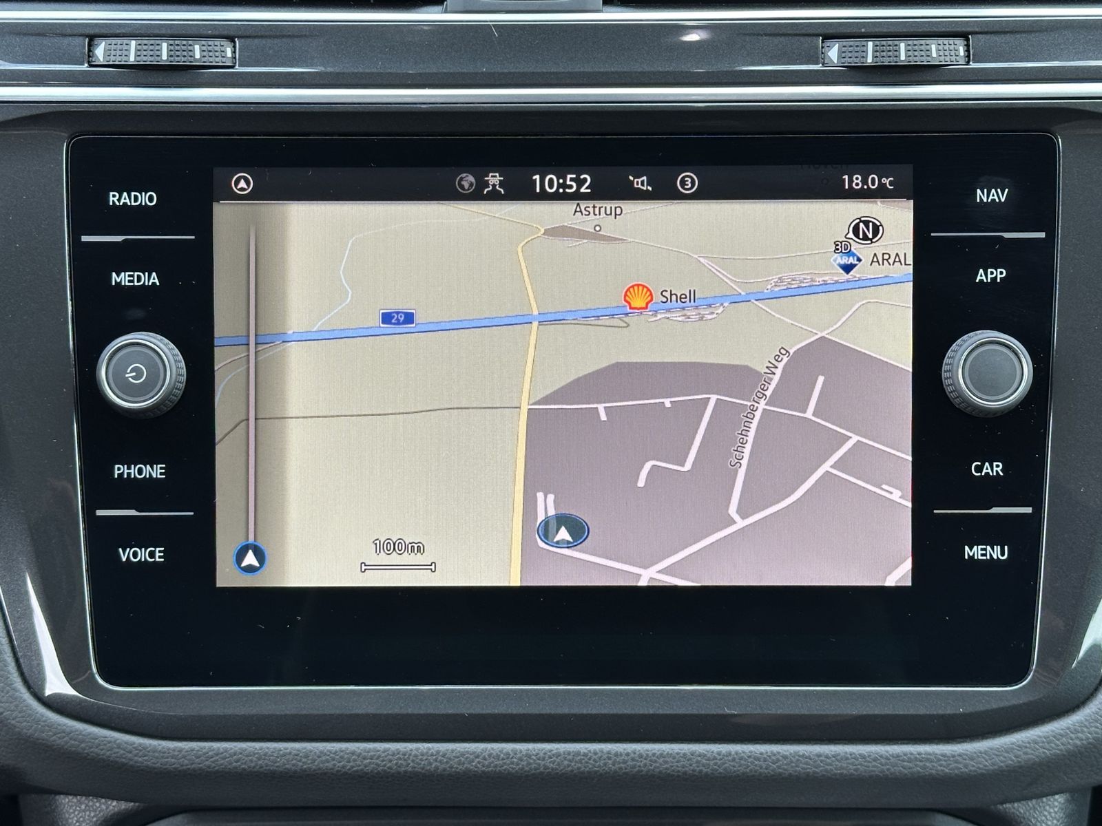 Fahrzeugabbildung Volkswagen Tiguan 1.5 TSI DSG Elegance NAV+MATRIX+ACC+VCOCK