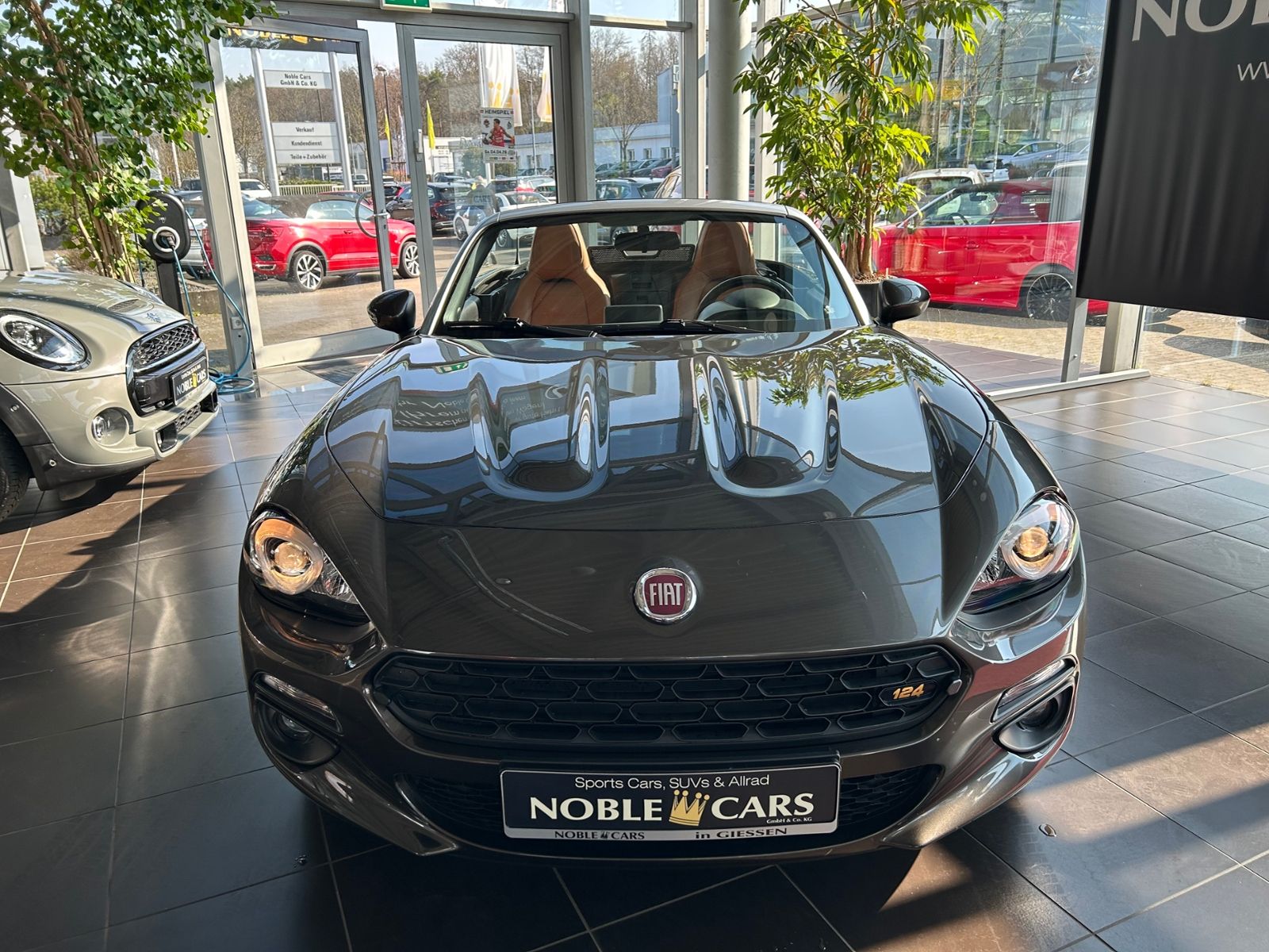 Fahrzeugabbildung Fiat 124 Spider Lusso BOSE RFK KLIMA NAVI SHZ