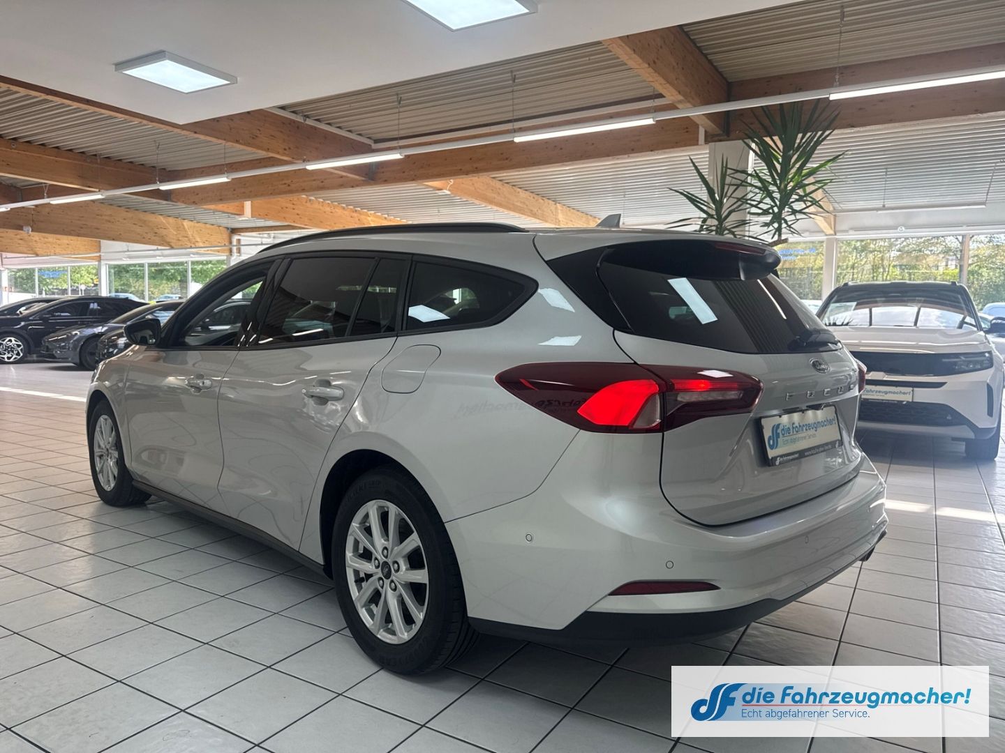 Fahrzeugabbildung Ford Focus Turnier Cool & Connect Navi LED Apple CarP