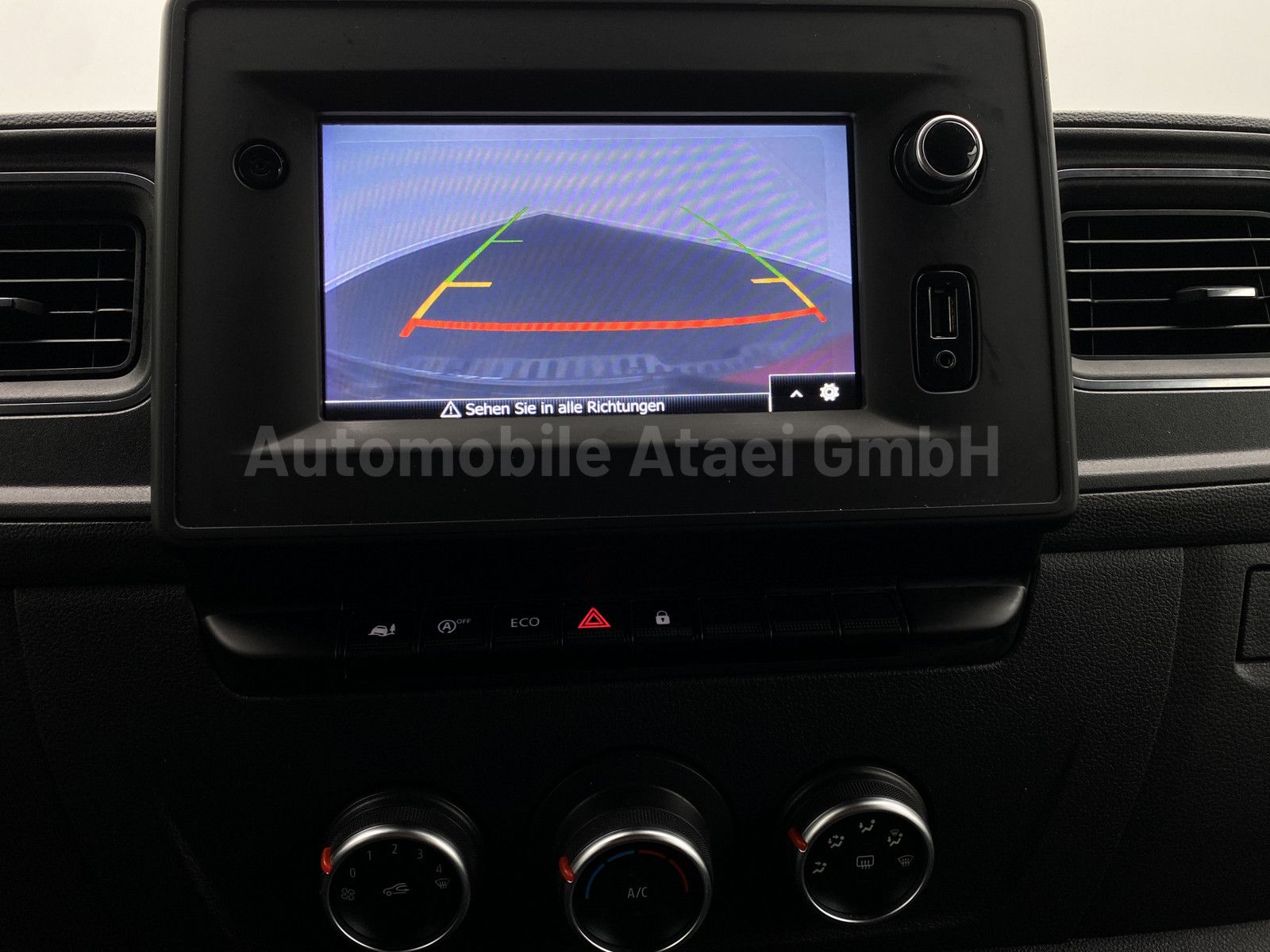 Fahrzeugabbildung Renault Master L3H2 *Glastransporter* KAMERA+NAVI (6331)