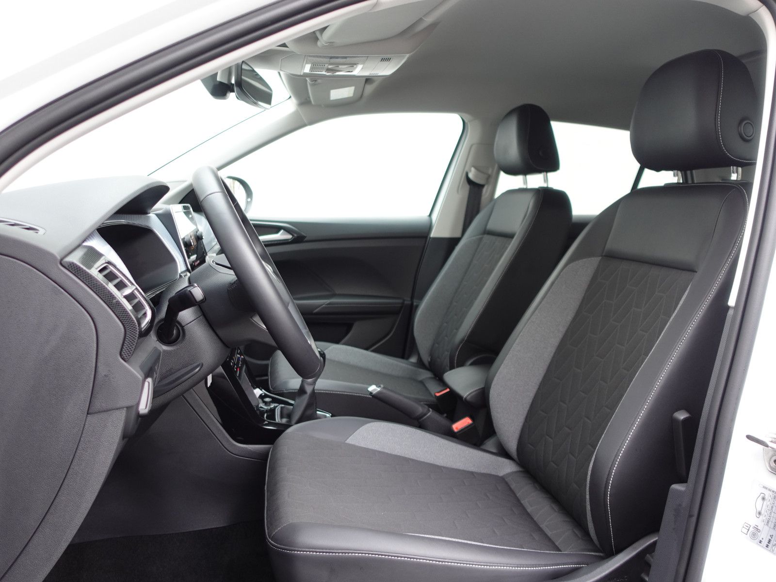 Fahrzeugabbildung Volkswagen T-Cross GOAL 1.0TSI,Navi,Kamera,Sitzhz,Allwetter