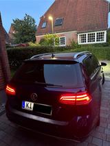 Volkswagen Golf 2.0 TDI Highline Var *LED *ACC *LANE *SHZ  - mit Diesel-Antrieb: Blau, Alcantara, Kombi, mit Klimaautomatik