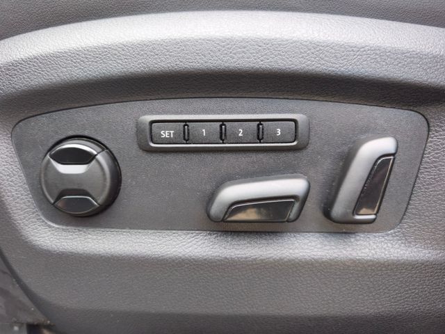 Volkswagen T6.1 Multivan 4M DSG*GenaSix*LED*Nav*Kamera*AHK*