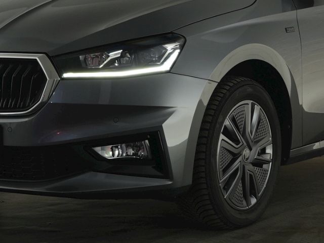 Fabia TOUR TSI DSG+NAVI+LED-SCHEINWERFER+SITZ-/L