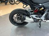 BMW F 900 R - BMW F