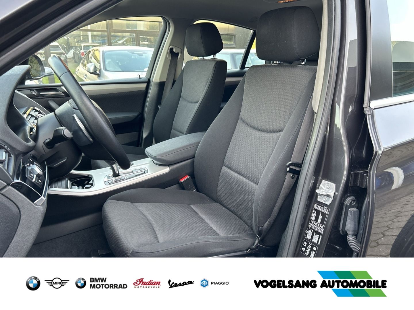 Fahrzeugabbildung BMW X4 XDRIVE20I A,Xenon, Rückfahrk.,Navigation,Temp