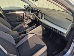Fahrzeugabbildung Volkswagen Golf VIII Var. Alltrack 4M Navi Matrix ACC StdHz