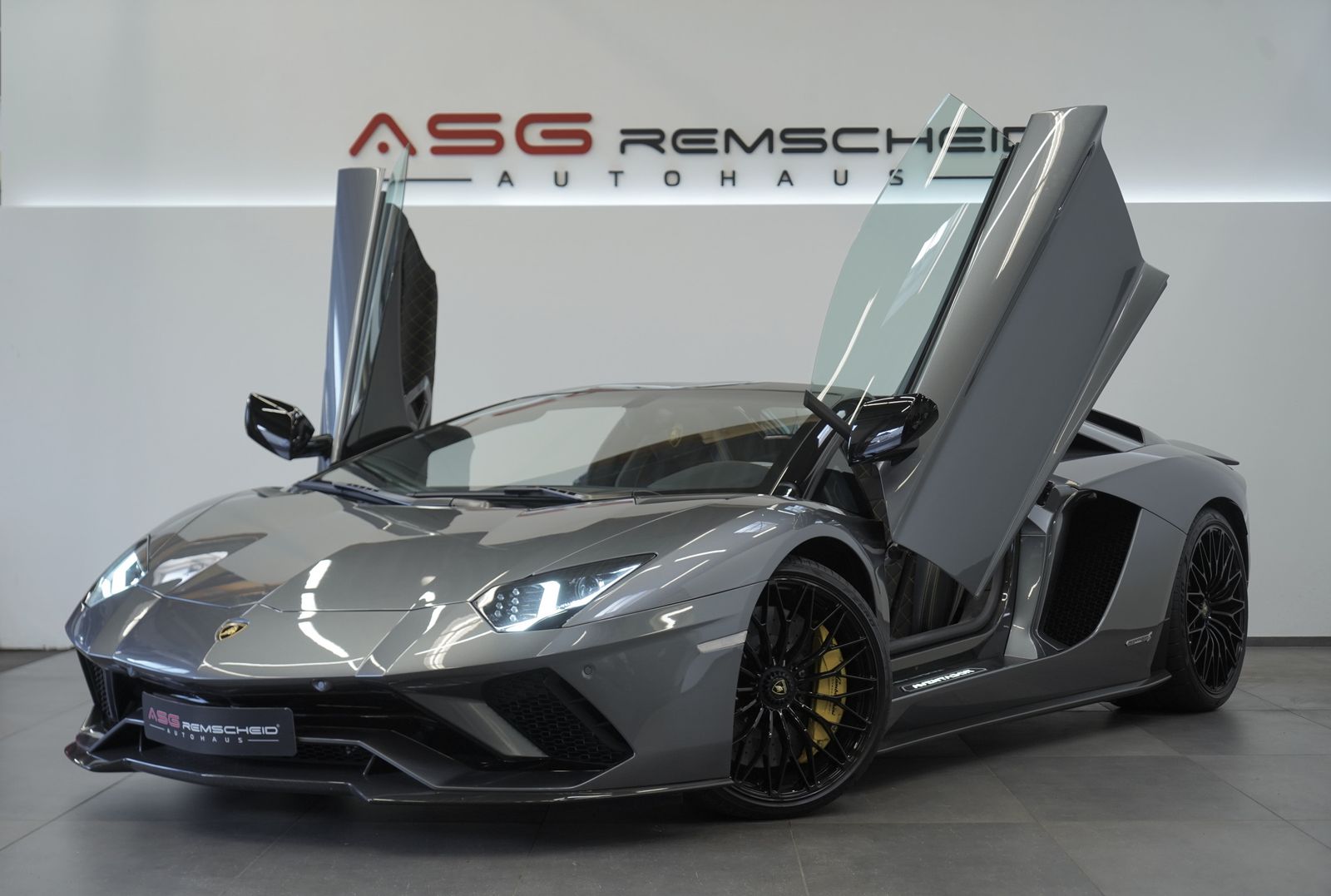 Lamborghini Aventador