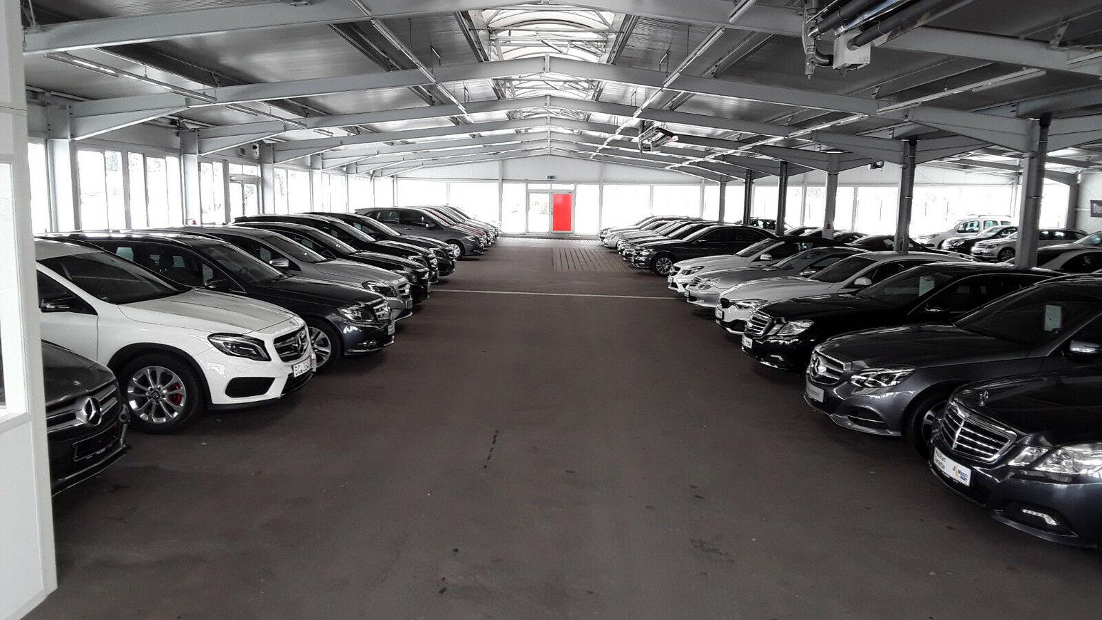 showroom-image-bottom