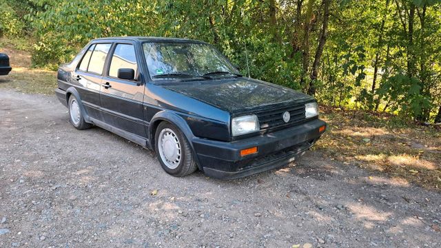 Volkswagen VW Jetta 2