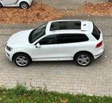 Volkswagen Touareg 3.0 V6 TDI SCR Tiptr. Exclusive Excl... - VW Touareg Gebrauchtwagen in Stuttgart