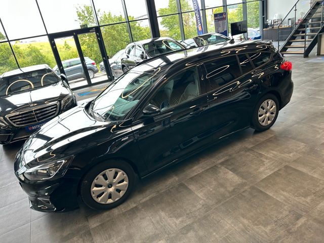 Ford Focus*ST*SpurH*Totwinkel*ACC*LED*2-Zonen*VOLL*