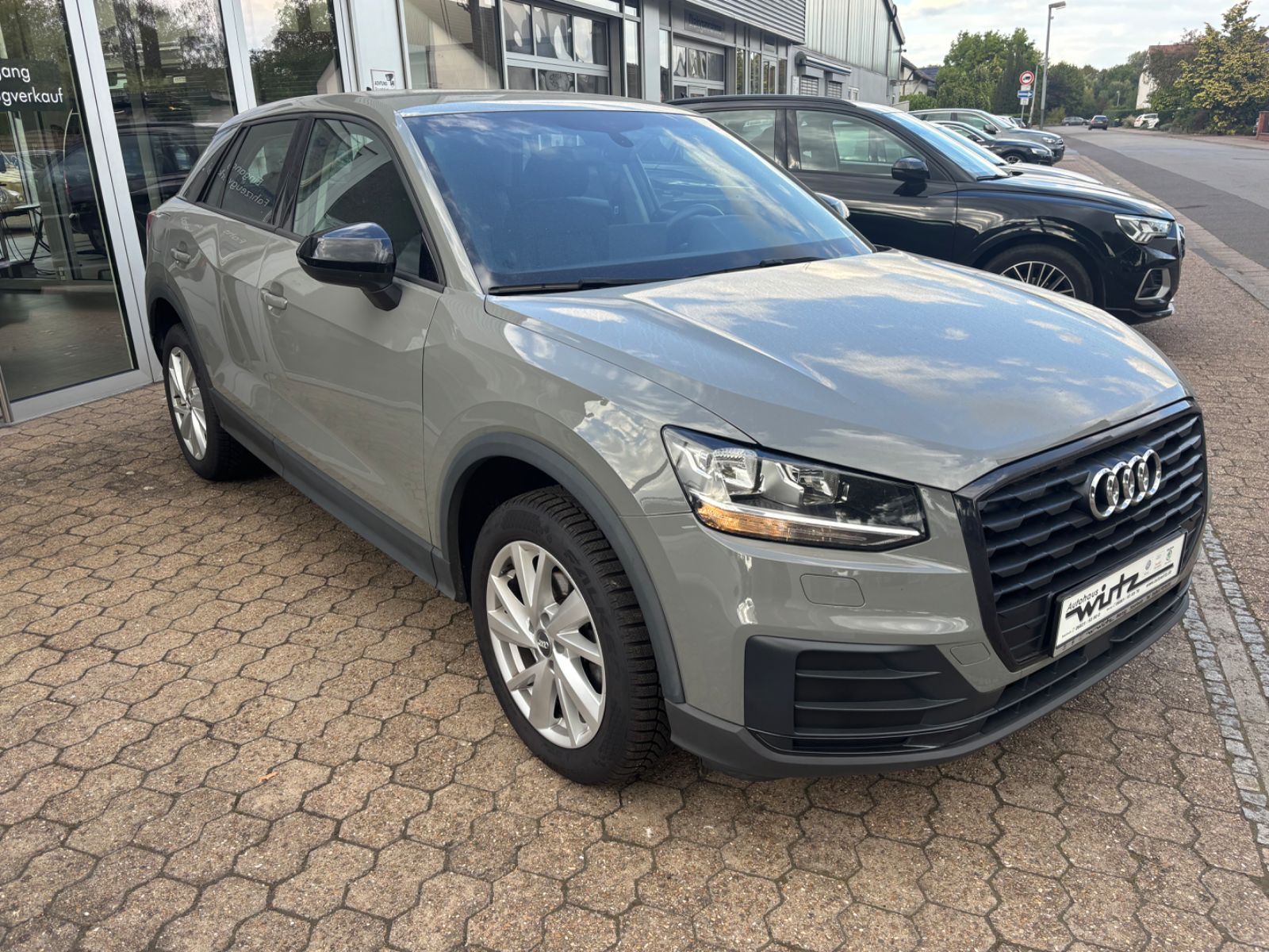 Fahrzeugabbildung Audi Q2 35 TFSI sport