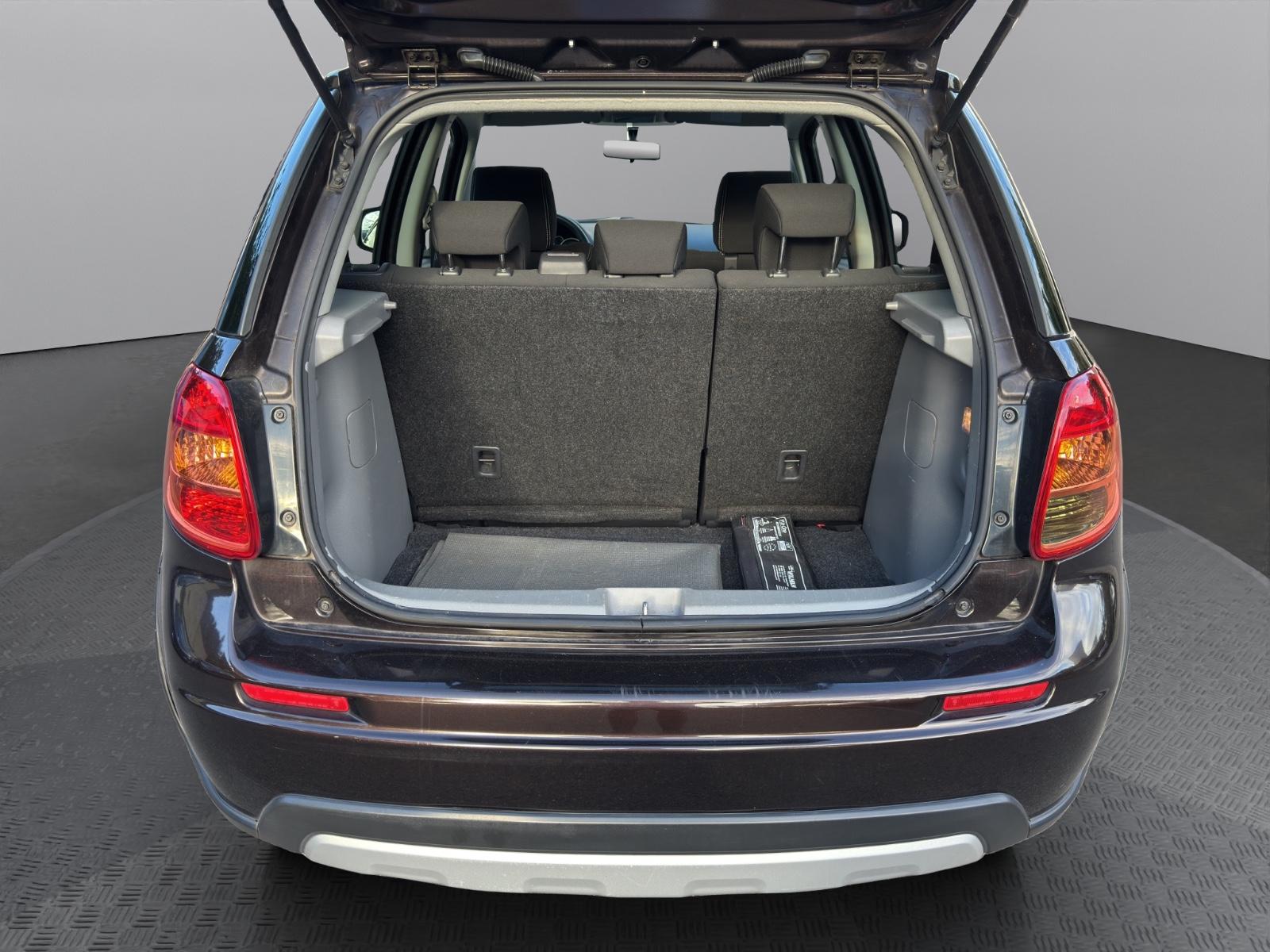 Suzuki SX4 Style Bluetooth CD Klima Navi Sitzheizung ZV