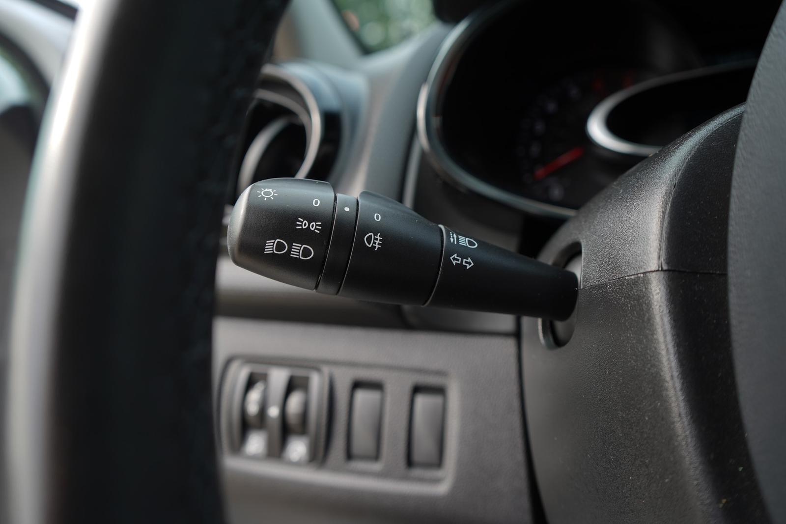 Renault Clio 1.2 Life Tempomat Tagfahrlicht PDC