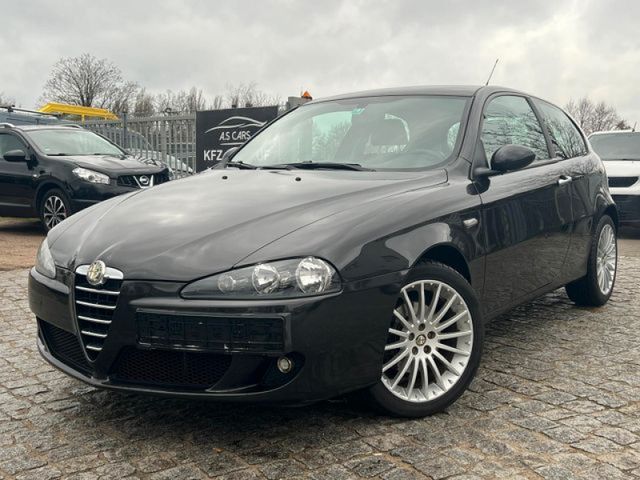 Oferta ALFA ROMEO 147 1.9 JTD (120) 5 porte Distinctive