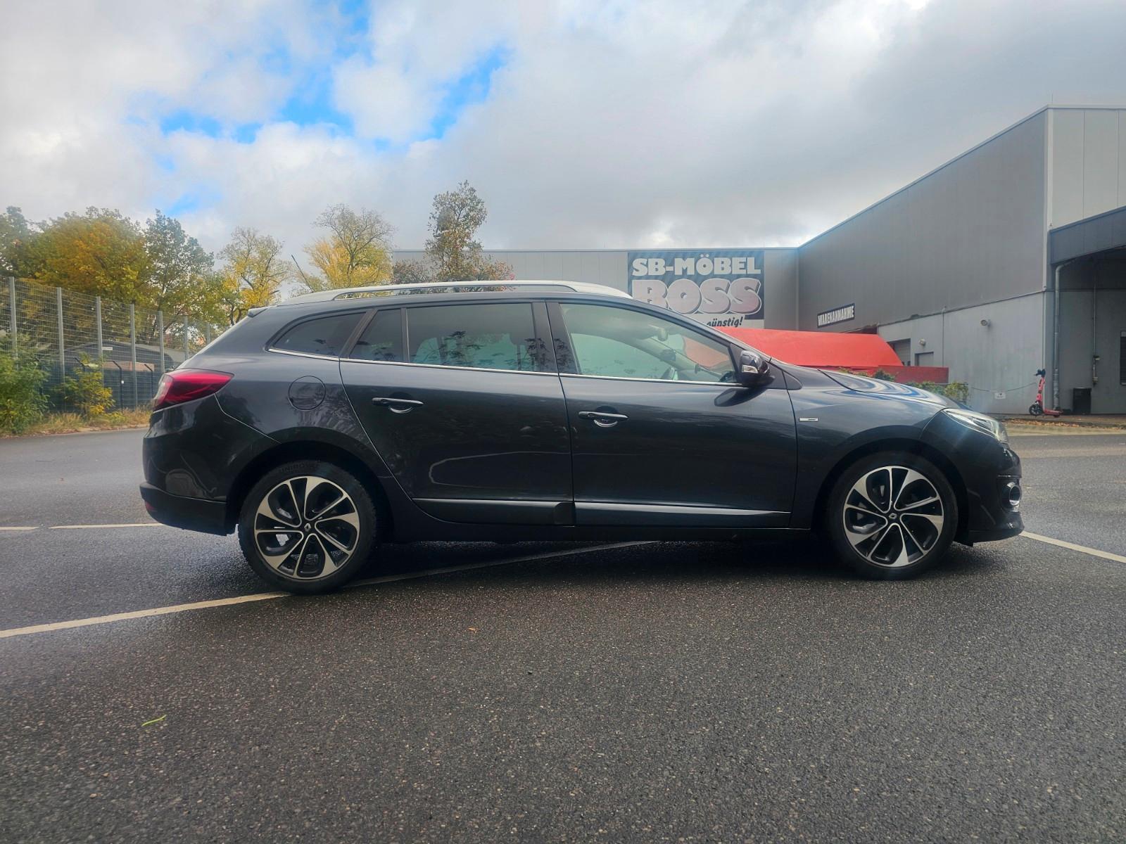 Renault Megane 2014 — interior