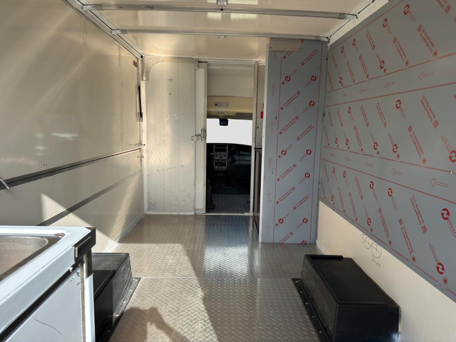 Iveco Han Foodtruck & Imbisswagen & Verkaufswagen