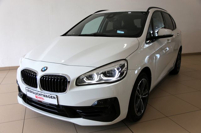 BMW 220 i Active Tourer Sport Line PDC SHZ HUD