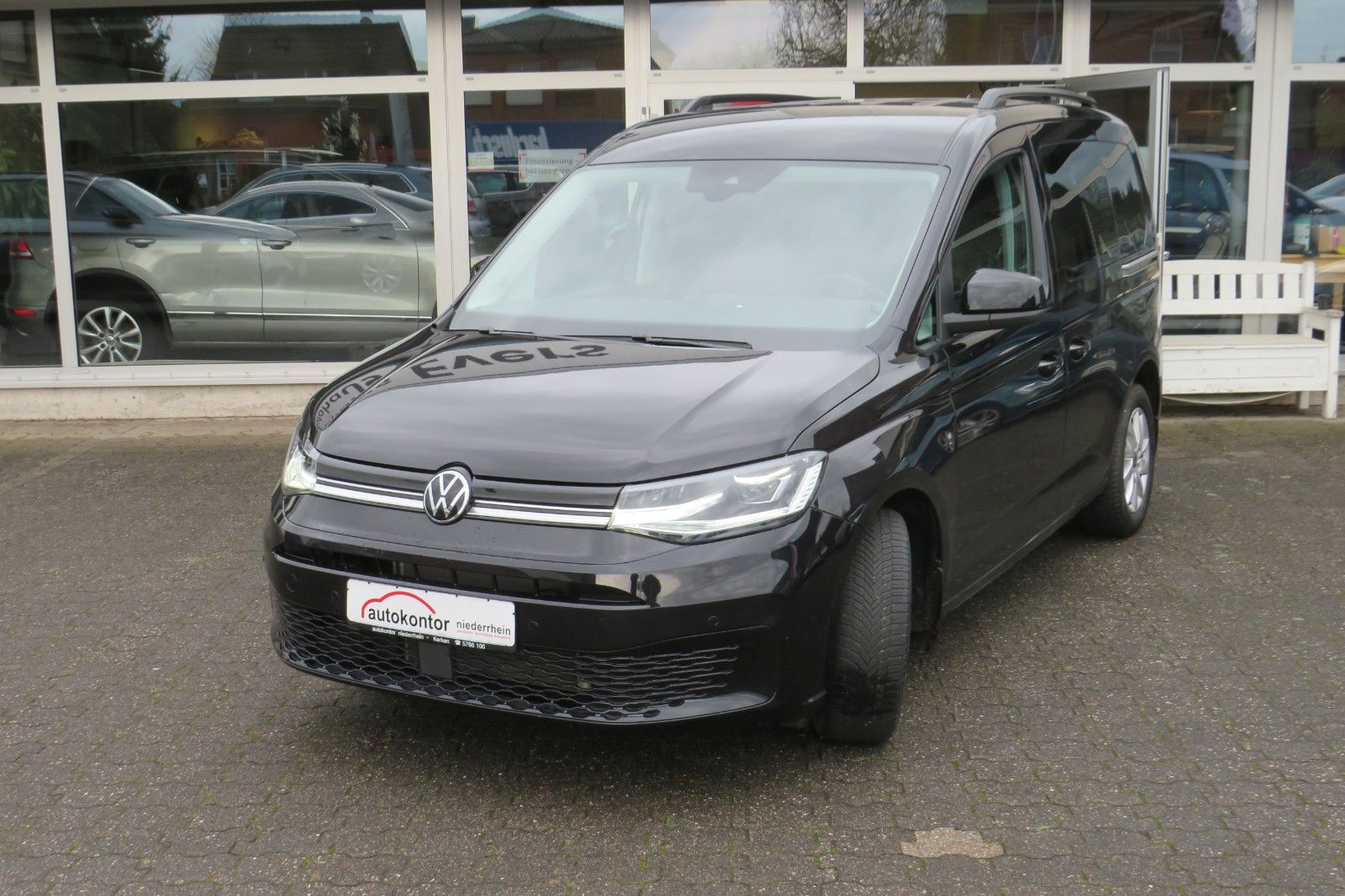 Fahrzeugabbildung Volkswagen Caddy Life DSG NAVI PDC SITZHEI. 1.H NEUES MODEL