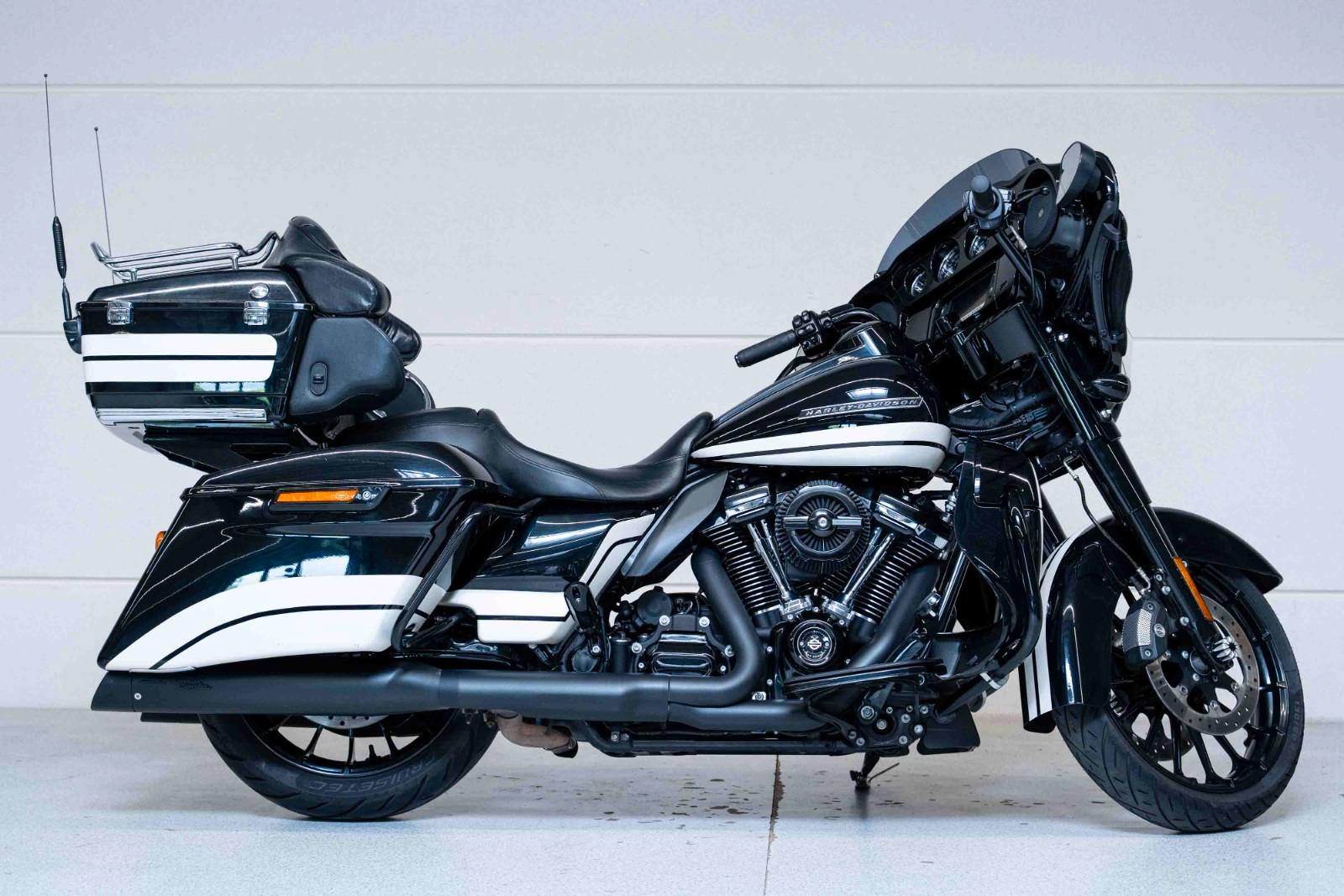 Harley-Davidson Street Glide Special *5HD*