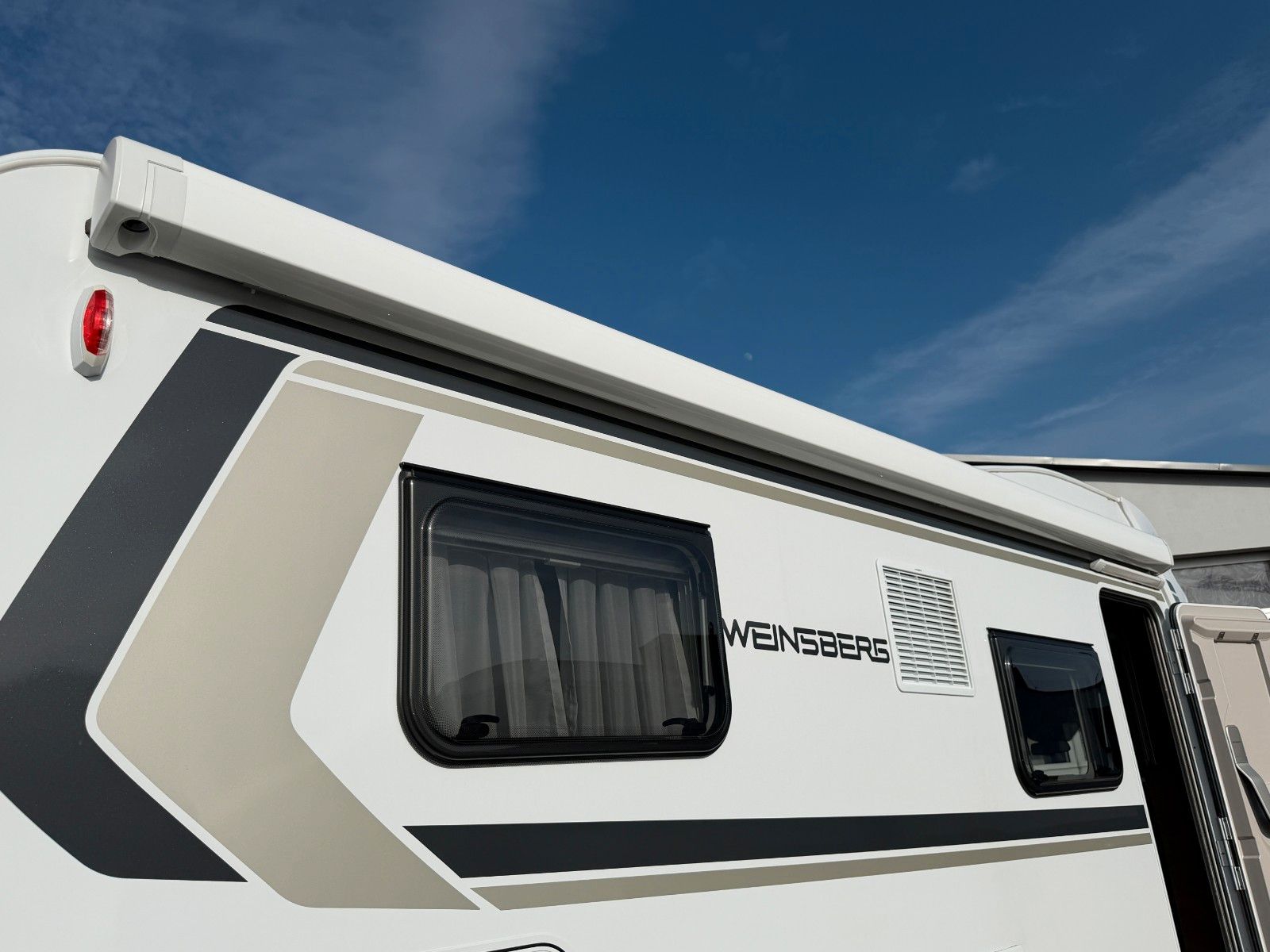 Fahrzeugabbildung Weinsberg CaraSuite 650 MEG