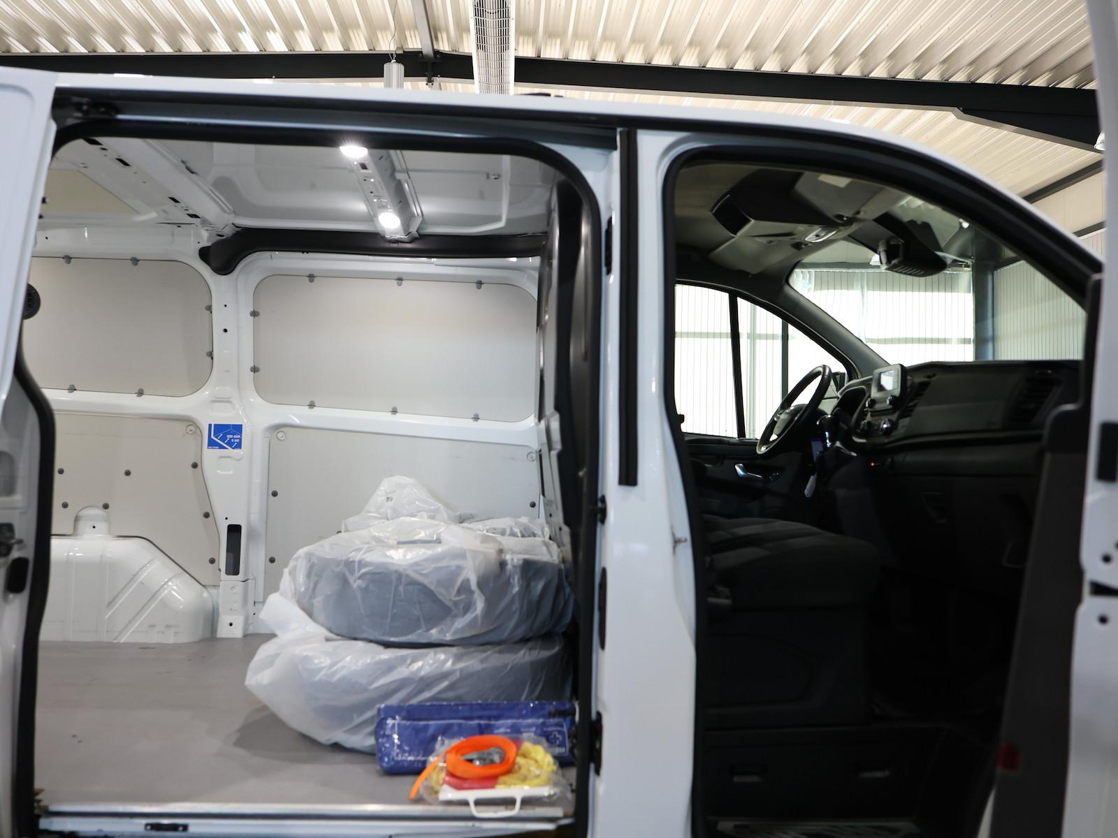 Ford Transit Custom 320 L1 / 3-SITZER / SEHR GEPFLEGT