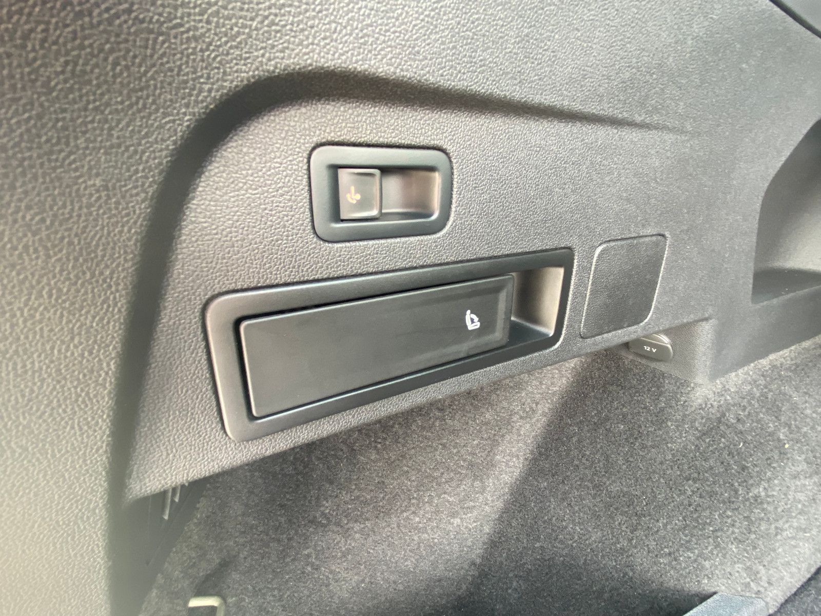 Fahrzeugabbildung SEAT Tarraco 2,0 TDI Style 4Drive *AHZV *Panoramadach