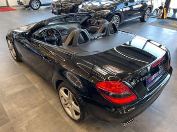 Mercedes-Benz SLK 300 Roadster *BI-XENON*SHZ*LEDER*PDC*