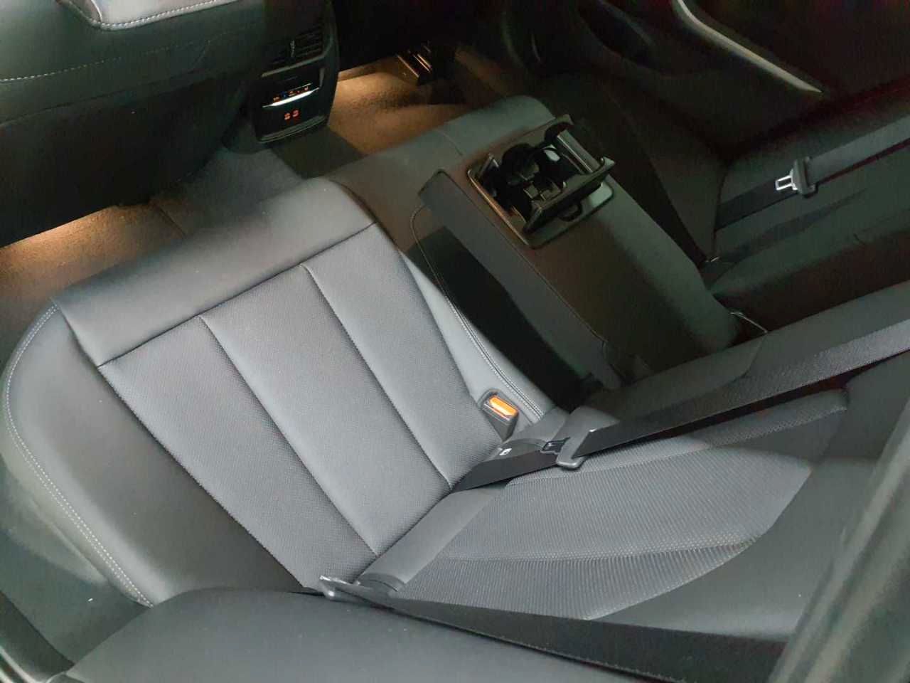 BMW 320i Touring Aut. Navi Leder SHZ LED  foto 8