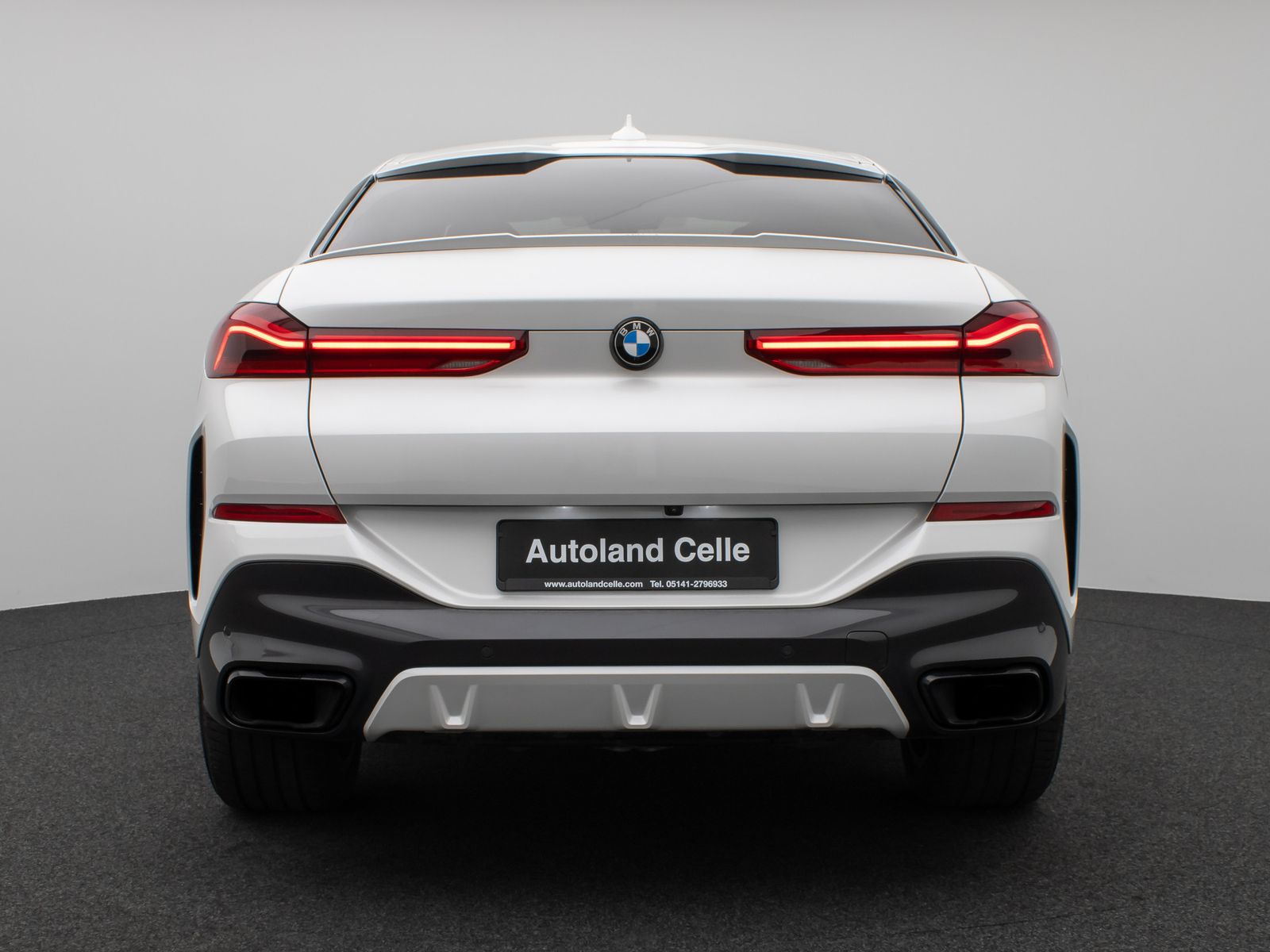 Fahrzeugabbildung BMW X6 xD40d M Sport Panorama 360°Laser HUD DisplKey