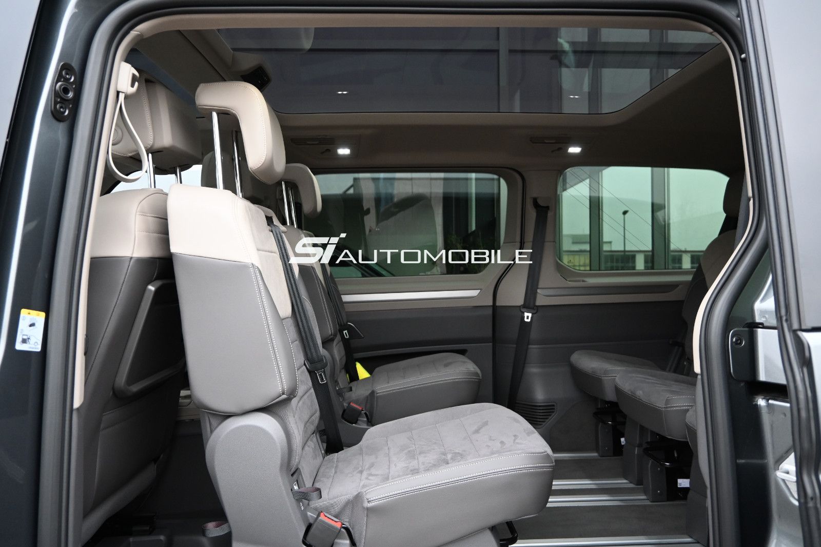 Fahrzeugabbildung Volkswagen T7 Multivan 2.0 TSI DSG Lang Edition °360°STHZ°