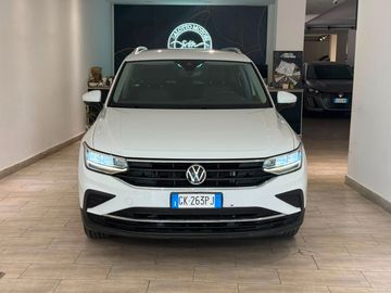 Volkswagen Tiguan - 3