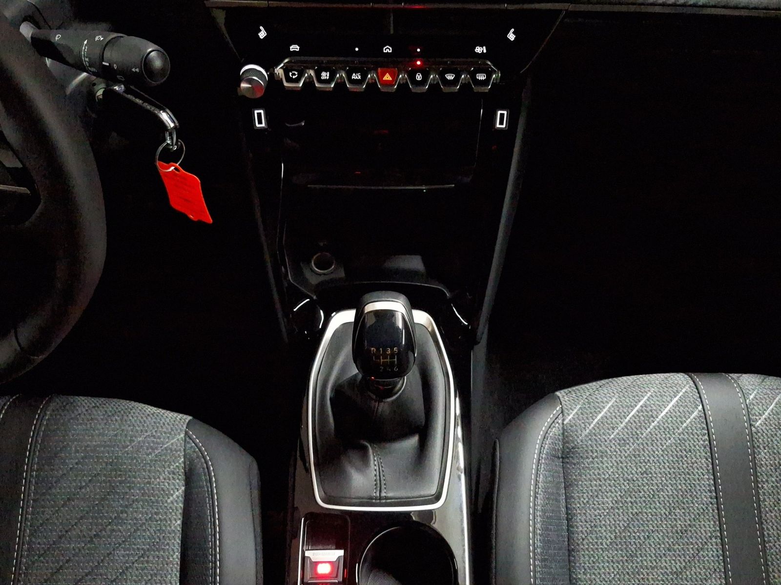 Peugeot 2008 - Bild 14