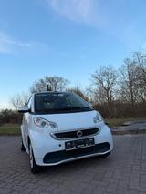 Smart Fortwo Cabrio Mildhybrid TüV NEU War... - Smart Gebrauchtwagen in Lübeck