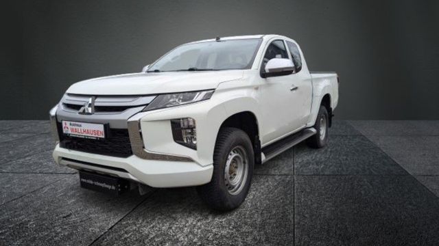 Mitsubishi L200 Club Cab Komfort-Paket mit Anhängerkupplung