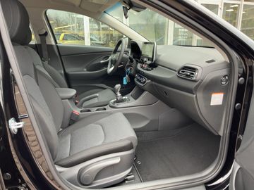 Hyundai i30 1.5 Trend ( 160 PS) NaviPDCKlima