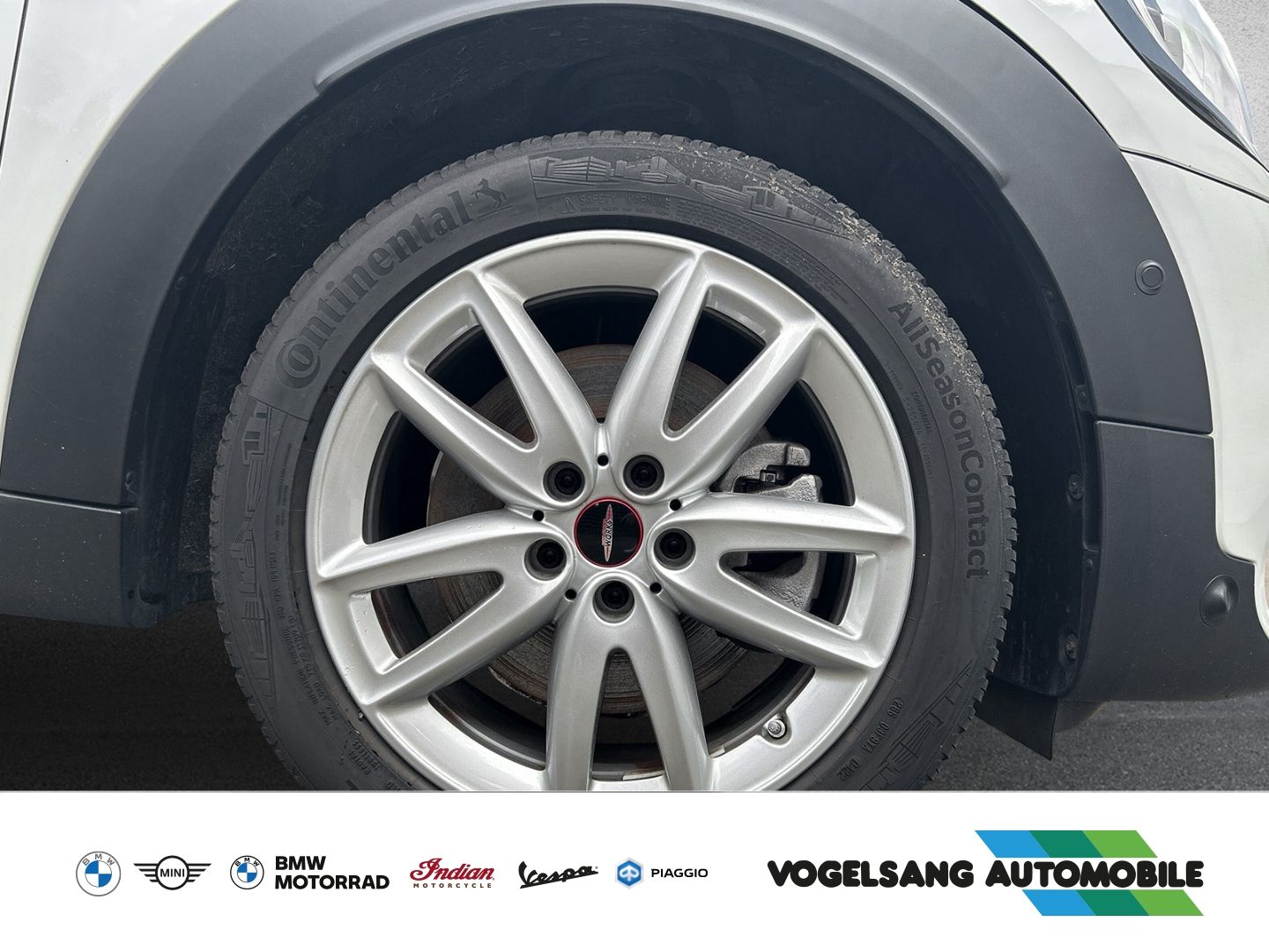 Fahrzeugabbildung MINI Cooper SE Countryman John Cooper Works Trim,ALL4