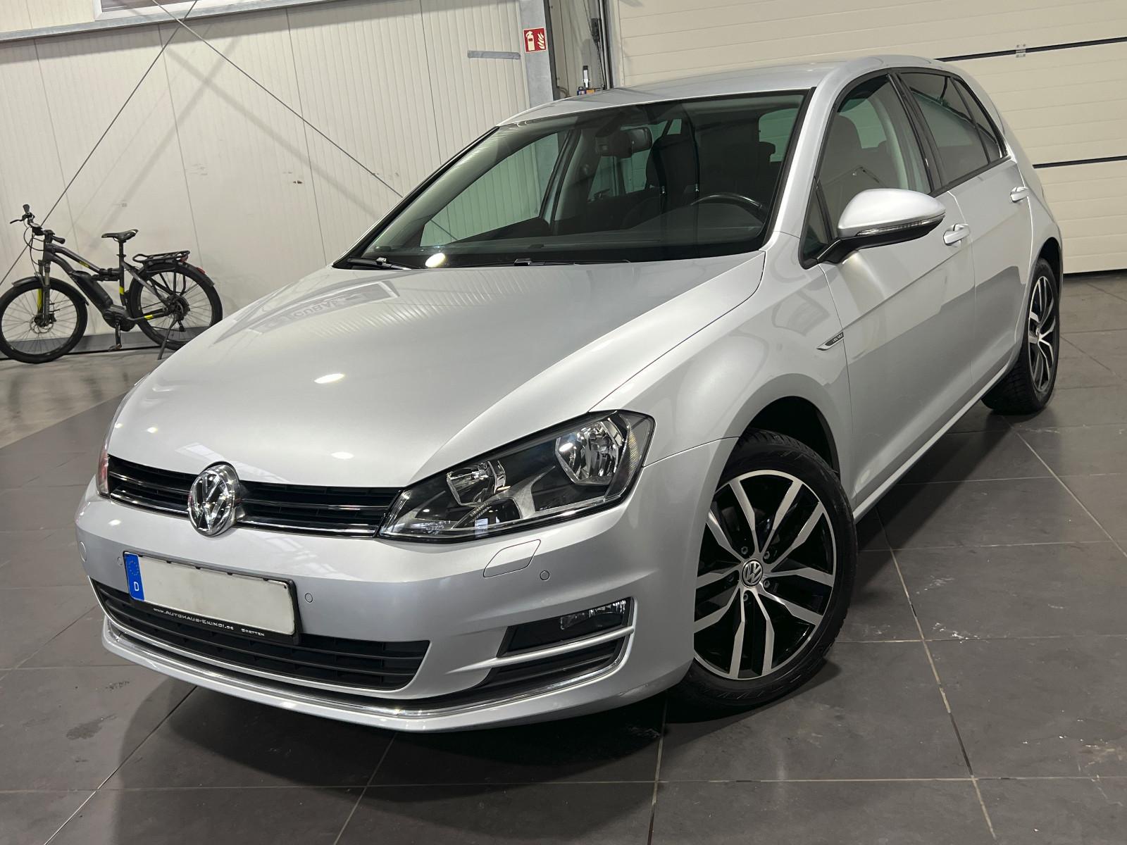 Volkswagen Golf VII 1.4 TSI Lim. Automatik **Navi*SHZ*PDC**