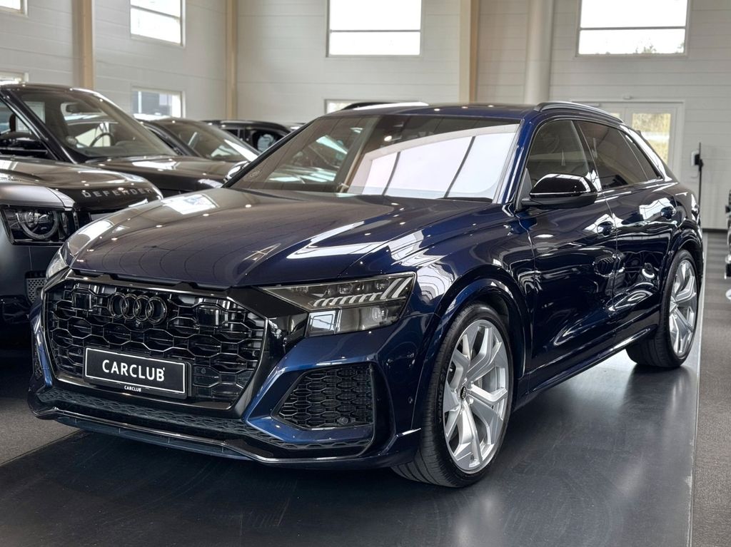 Audi RSQ8
