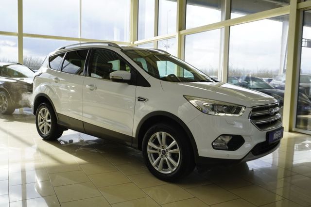 Ford Kuga 1,5 150PS Voll-LED/AHK/Navi/Kamera/Winterp.